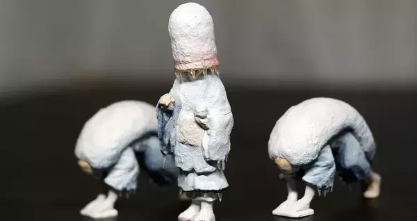 オモシロすぎでしょ（笑）謎すぎるミニフィギュア「氷河期の僧侶」の想像を超える完成度の高さよ！