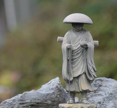 本当に「少女を抱いた」のは…？坦山和尚が実践した「仏道」と「女人禁制」のバランス感覚