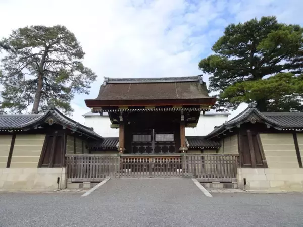 「祈りから始まる天皇の一日。儀式と礼拝に彩られた平安時代の天皇の暮らしをのぞいてみよう」の画像