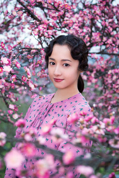 太宰治の人生を描く、蜷川実花✗小栗旬の話題の映画「人間失格」出演者が発表！