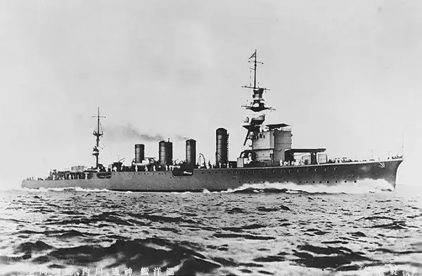 「【映像】昭和18年に撃沈された旧日本軍の軽巡洋艦「神通」が海底で発見される！」の画像