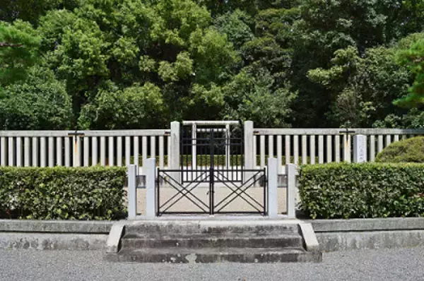 「譲り合いが過ぎる！兄に皇位を譲るため、自殺してしまった皇族・菟道稚郎子のエピソード」の画像