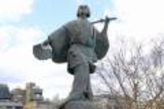 男装も艶やかもこなすスーパーアイドル――戦国の巫女・出雲阿国が起こした「かぶき」の衝撃【前編】