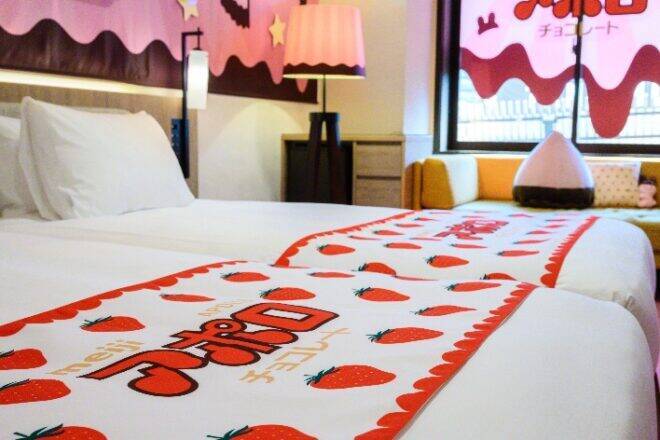 アポロづくしで映え確定♡明治「アポロ」の55周年を記念したコラボルームの宿泊プランが登場！