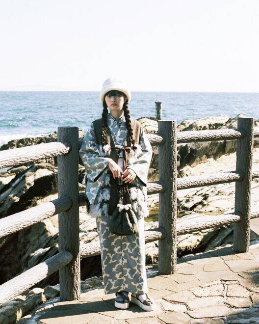 KIMONO by NADESHIKO 2023年秋冬コレクションで愛媛県今治市の名産「今治タオル」の生地を使用した着物が登場