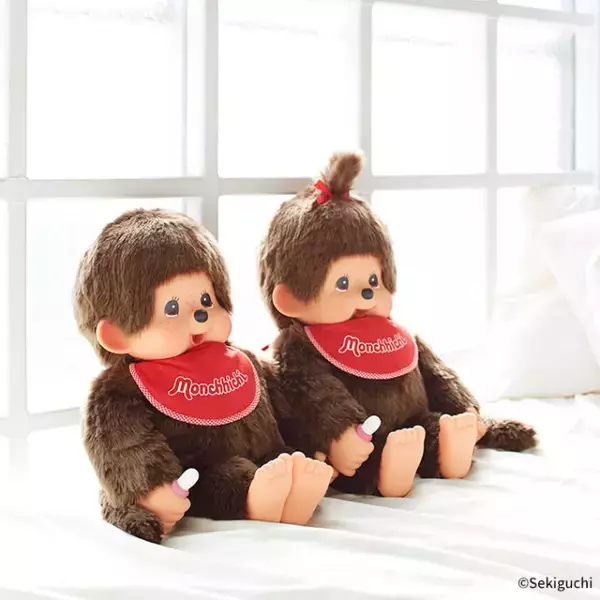「ギュってしたくなっちゃう♡昭和から愛される「モンチッチ」に超ビッグなXLサイズが登場！」の画像