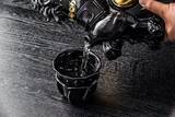 「【北斗の拳】ラオウの象徴である「拳王兜」と愛馬「黒王号」を表現した『黒王号ボトルセット』が発売！」の画像5
