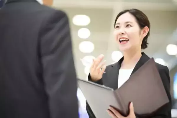 産休明けに「仕事の負荷を下げてほしい」と相談してきた女性部下...どうしたらいい？【上司力を鍛えるケーススタディ CASE 7】（前川孝雄）