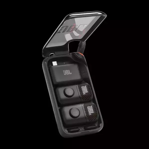 「JBL」ワイヤレスマイクセット　AIが楽曲からボーカルを分離・消音