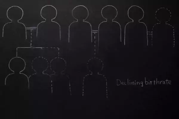 切迫感増す「人口減少」問題...50年後には31％減少、8000万人台推計の衝撃（鷲尾香一）