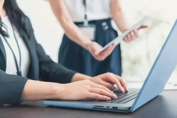 「もう二度と、週休2日に戻れない」 海外の週休3日制「実験」、好意的な結果に...英国では賛同企業も増加中、世界的トレンドとなるか？（井津川倫子）