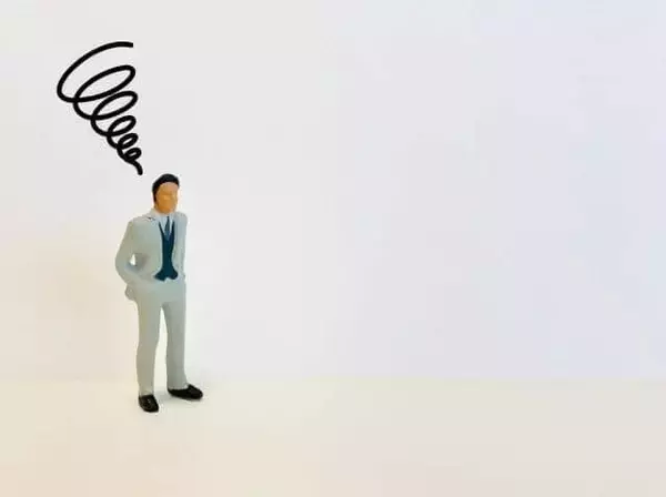 言い訳ばかりして、上司の指示を聞かない部下...どう対処する？【上司力を鍛えるケーススタディ CASE 11】（前川孝雄）