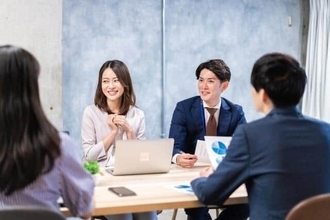 部下たちが無言になり、上司のみが発言する会議...活性化させるには？【上司力を鍛えるケーススタディ CASE 4】（前川孝雄）