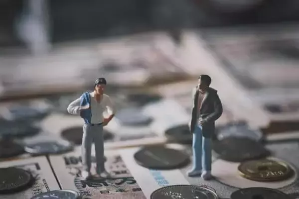 国民の医療費6年ぶり減少、前例ない前年比2％超...厚労省調査 課題は、高齢化進む「地方」ほど高くなる自治体の「医療費負担」（鷲尾香一）