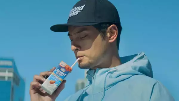 カゴメ「アーモンド・ブリーズ」新CM　ダルビッシュ有「困難や課題に立ち向かう人」の象徴に