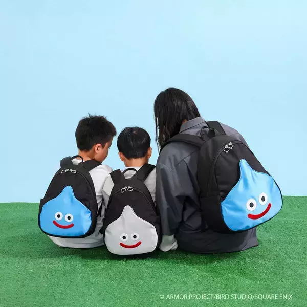 「ドラクエ」スライムデザインのバッグほか　アイテム各種