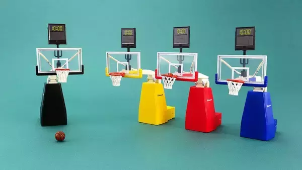 「セノー」のバスケットゴール　高さ約11センチサイズのミニフィギュアに