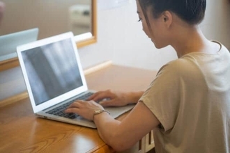 パソコン＆スマホ世界生産額、JEITAが2年連続マイナス予測...パソコン4％減、スマホ2％減見込み【馬医金満のマネー通信】