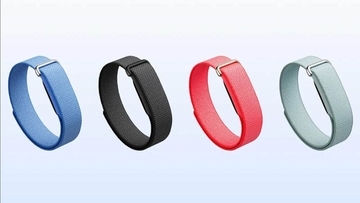 「Google Fitbit Air」　薄型軽量、各種トラッキング機能を搭載