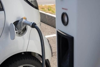 ソニー×ホンダ EV開発で異業種連携 米IT大手の動きにらみ「号砲」！