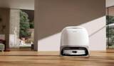 「超薄型ボディにパワフルな吸引力　水拭き機能も備えたロボット掃除機」の画像1