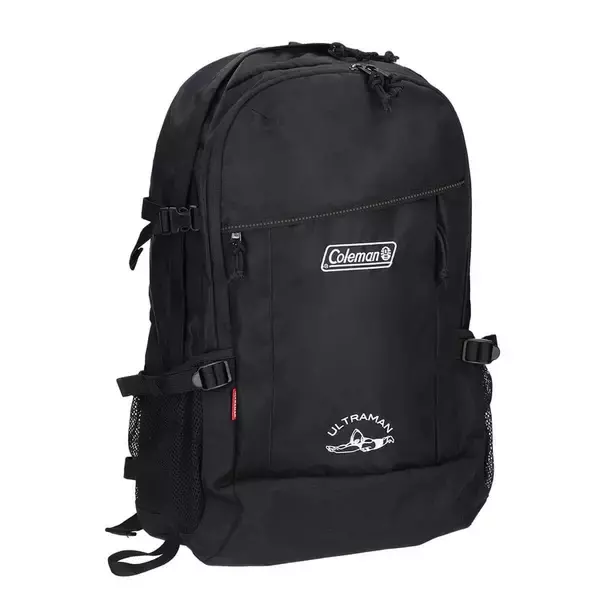 「ウルトラマン」と「コールマン」コラボ　バックパック＆ポーチ