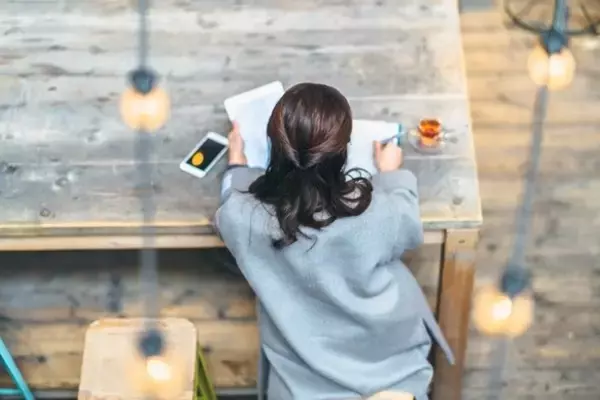 「「こんなワタシでもできるかしら？」 投資家デビュー前にやっておくべきこと」の画像