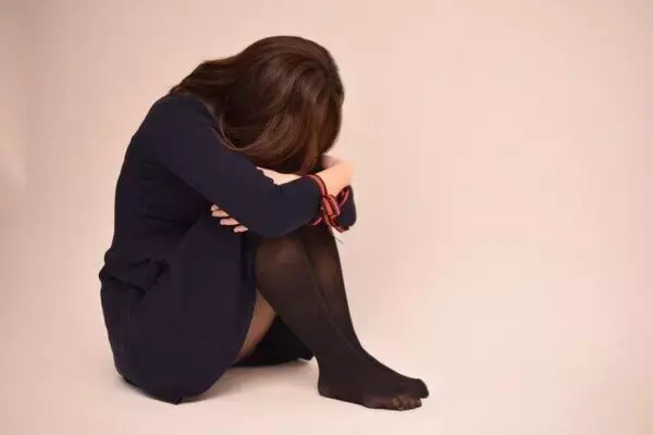 若者に未来を！ 政府のコロナ対策は「やりすぎ」 病気に勝って「経済で死ぬ」つもりなのか？（小田切尚登）