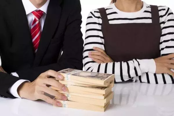 「夏のボーナス大手は6％減でも92万円！ 公務員はプラス74万円！ 意外「公務員にはもっと多くてもいい」との声が多いワケ？」の画像