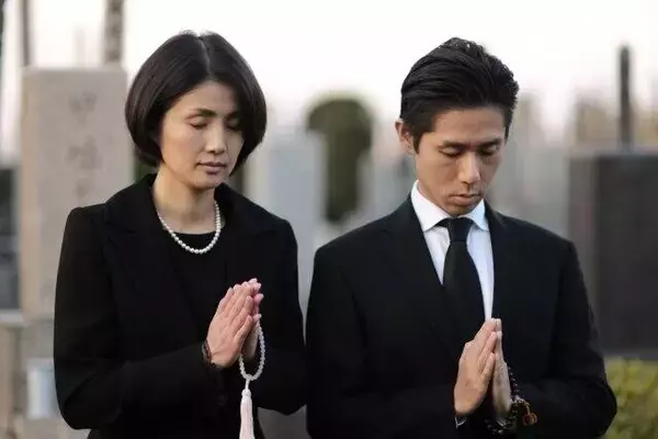 【コロナに勝つ！ ニッポンの会社】葬儀のマスク「白」か「黒」か　名古屋の葬儀会社が下した「公式見解」