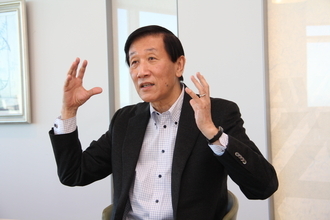 【社長の本棚 第1回】ハーバード・ビジネススクールで学んだ「競争戦略論」が人生を変えた（アクサ生命社長兼CEO 安渕聖司さん）