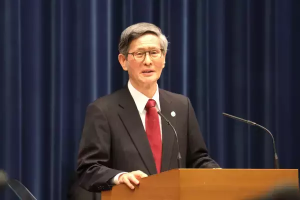 「緊急事態宣言延長、頼みの東京五輪が混迷 ワクチン接種も混乱？ 菅政権「背水の1か月」（2）」の画像