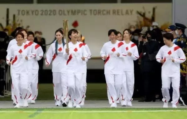 「聖火リレーに「コロナを広げる気か！」と怒り 五輪最大スポンサーも「ナチスと同じ愚は犯すな」と鶴の一声（1）」の画像