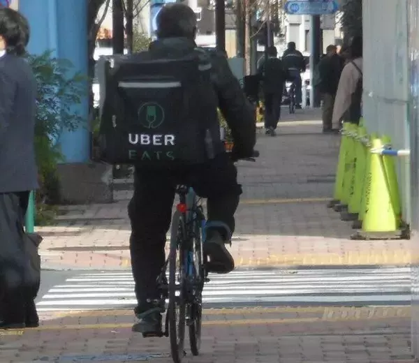 「ギグワーカー、4割は会社員　高まる副業ニーズの受け皿に」の画像