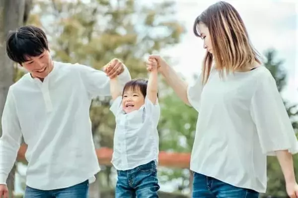 男性の育休「促進の予定なし」と経営幹部の半数が回答 「取得するなら退職しろ」とは酷すぎる！