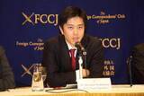 「「うがい会見」は過去のこと？ 衆院選で海外が注目した「右派ポップスター」吉村洋文府知事（井津川倫子）」の画像1
