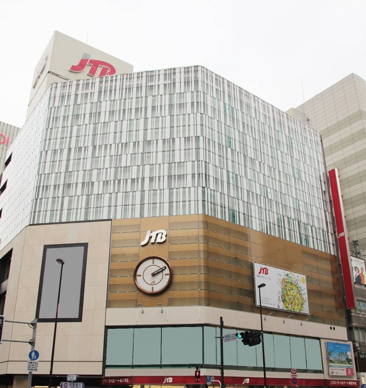 東京の新たなランドマークを目指すjtb 新宿三丁目交差点に大型時計が出現 16年3月22日 エキサイトニュース