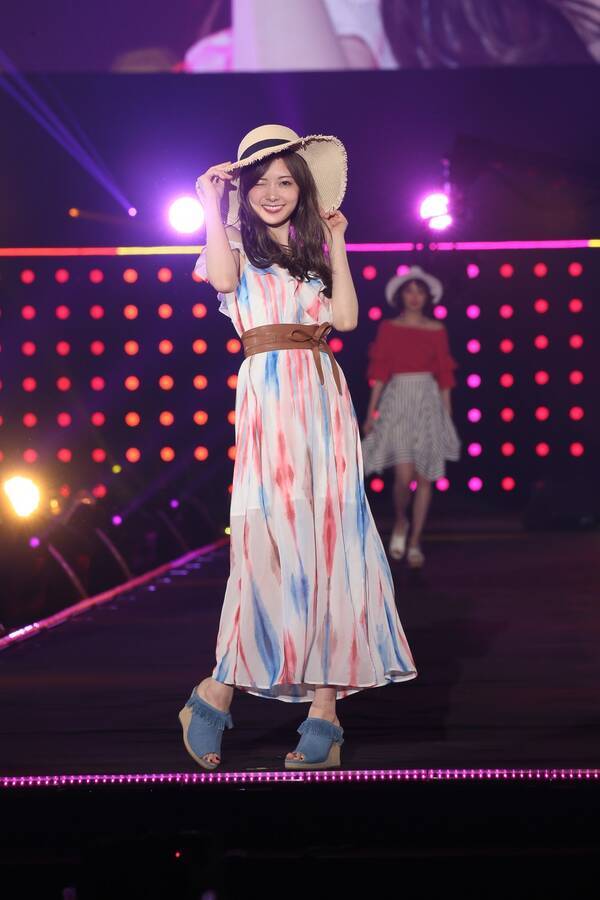 乃木坂46の ザ 女神 白石麻衣 セシルマクビーのイメージモデルに就任 17年3月29日 エキサイトニュース