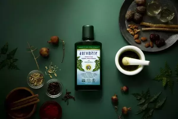 「アーユルヴェーダ」ベース　低刺激・ノンアルコールのマウスウォッシュ