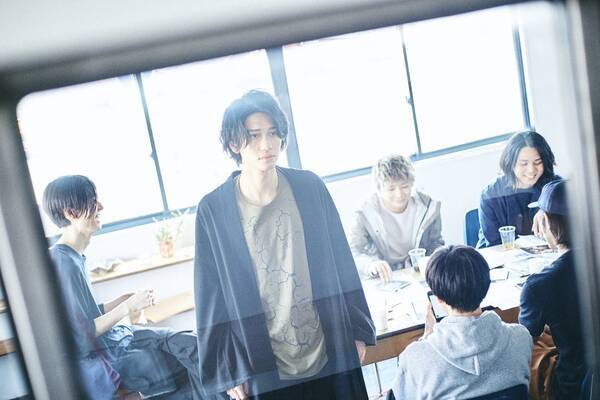 新アニメ ゾイドワイルド Zero オープニング主題歌 Ivy To Fraudulent Gameの人気曲 Blue Blue Blue 19年10月3日 エキサイトニュース