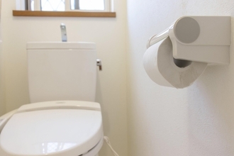 ひとり暮らしでトイレに閉じ込められた　「自力脱出まず不可能」と消防庁、対策は