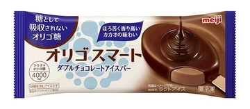 ビターチョコアイスをチョコで包む　明治「ダブルチョコレートアイスバー」