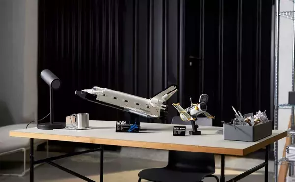 スペースシャトル「ディスカバリー号」　大人向けレゴセットになった