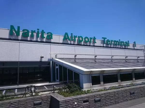 オミクロン株対策「全ての国から入国禁止」　デルタ株拡大の二の舞防げるか