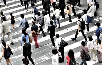 オミクロン急拡大で儲かる人、泣く人...内閣府「景気ウォッチャー調査」を深読み