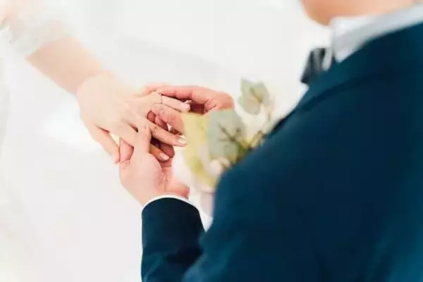未婚者の結婚の意思は、この40年でどう変化したか？　「一生結婚するつもりない」は増加し、独身生活で「行動や生き方が自由」を重視【人口問題1】（鷲尾香一）