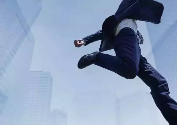 「「転職するなら今が絶好のチャンス」賃金1割以上増えてウハウハ、過去最高レベル！　人手不足から、労働市場が景気よりも「過熱状態」」の画像