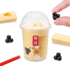 パーツを組み立てるとタピオカミルクティーが完成　「解体パズル Lite」第14弾