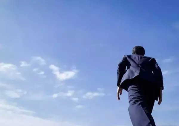 ソニーGの吉田会長兼CEO＝十時社長の2トップ体制、うまくいくか？　過去ふるわなかった「会長＝社長」体制の教訓から飛躍へ（大関暁夫）