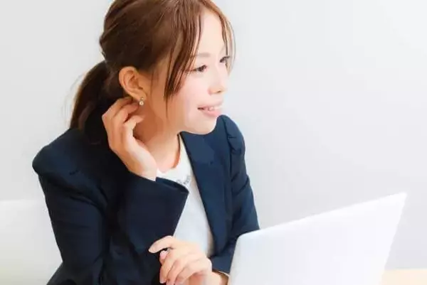 「新入社員の初任給いくら引き上げる予定？　最多は「5000～1万円未満」で37.2％　学情調査」の画像